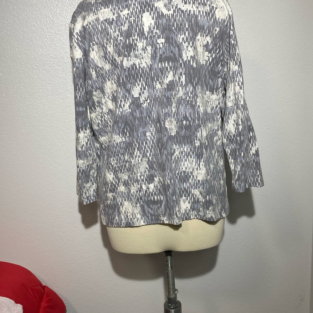 Ruby Rd Gray and White Patterned Blouse - Picture 2 of 9
